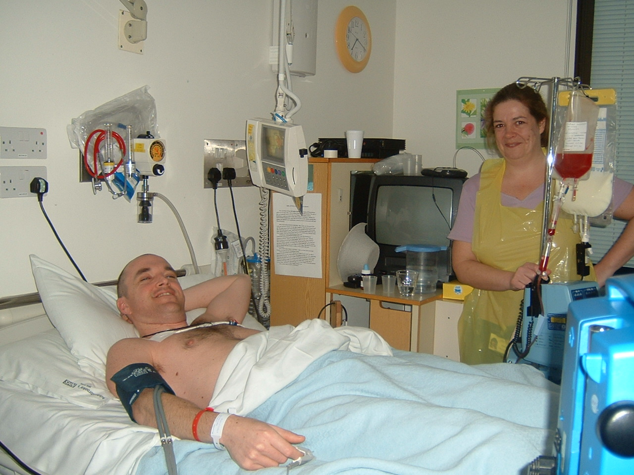 Mike_SouthhamptonGeneralHospitalWardC6_TransplantDay_17Jan2005.JPG